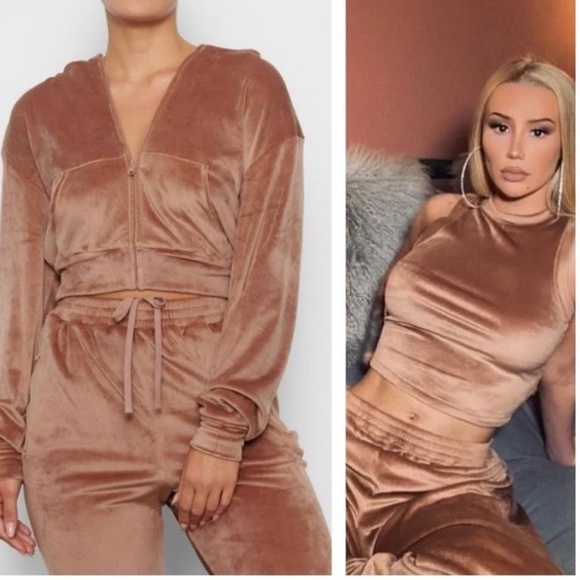 SKIMS Tops - SKIMS Velour Honey Tank Top, Size Small Excellent Condition ( No Flaw )